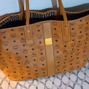 MCM Large Liz Tote Reversible